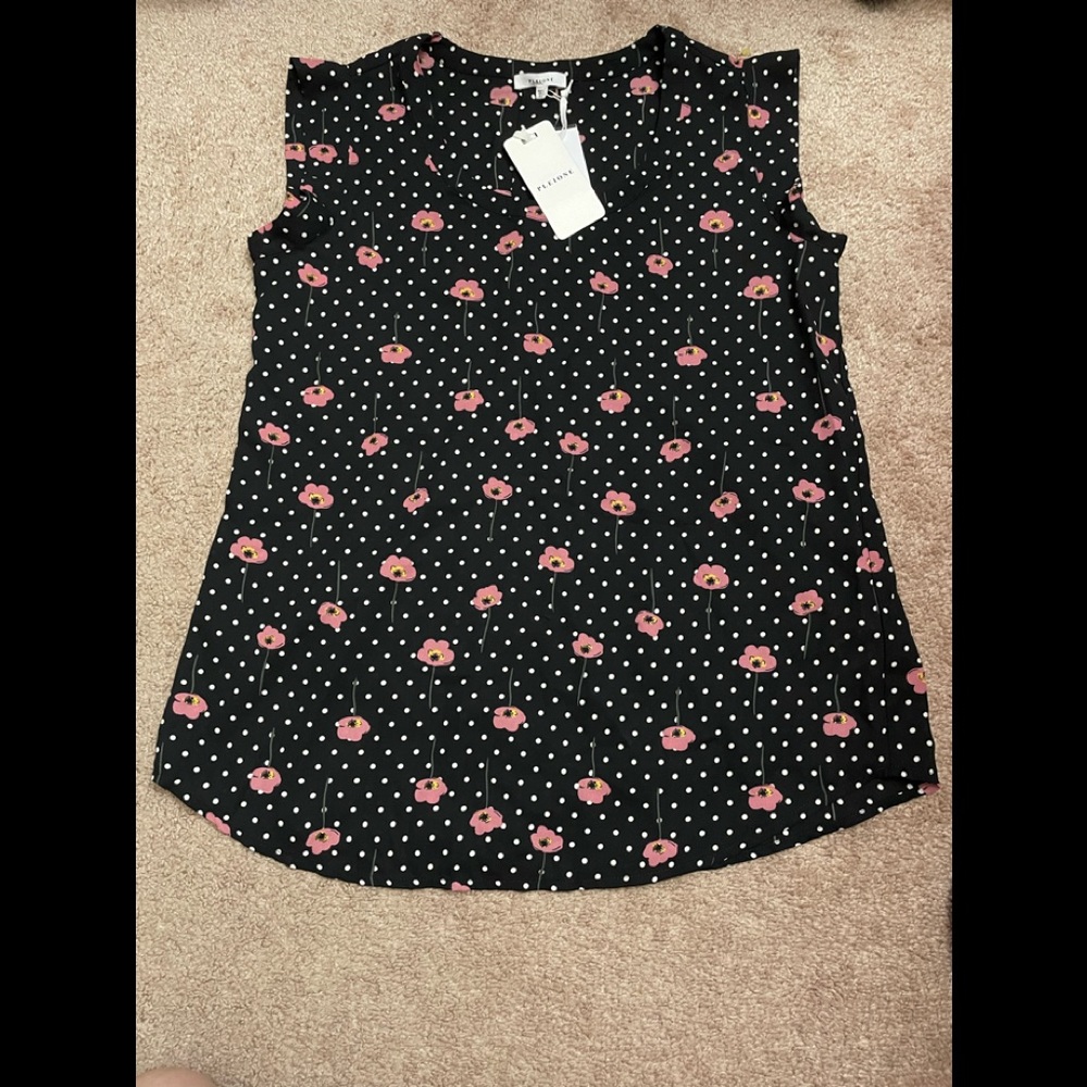 PLEIONE FLORAL POLKA DOT SLEEVELESS BLOUSE.